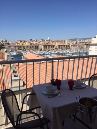 Suite privée du balcon du vieux port Marseille - Hôtel - Marseille