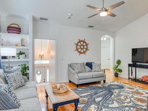 Butler Beach Escape - Alfresco Dining & Firepit home - image 7