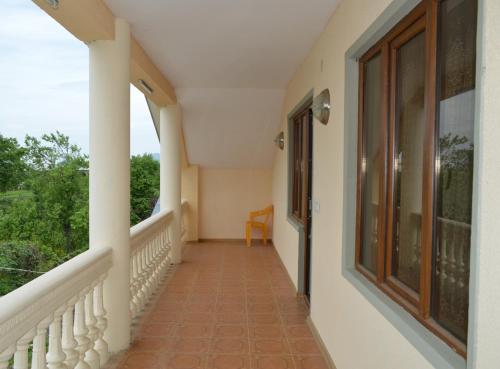Εξωτερική όψη, Nona Guest House in Κβάρλις