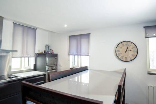 Jolie maison de ville 120m2 avec terrasse gîte à louer Perpignan