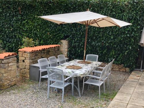 4Bed3Bath 1736 Farmhouse Barn Conversion-Hearth in Lezay