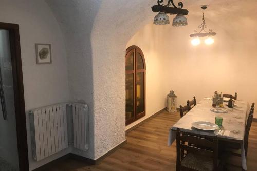 Appartamento in borgo sul cammino di San Vili