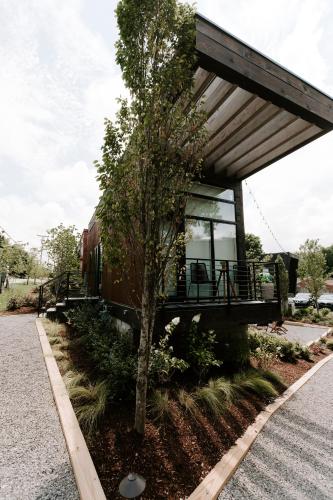 Ironwood Grove, Tiny House Hotel in Nashville, USA