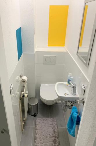 Stylisches 2 Zimmer Apartment zum Abschalten 2.1km von Salinenstraße entfernt