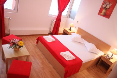 Hotel Sir Gara de Nord - image 3