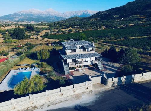 VILLA IN NATURE - Φάρες