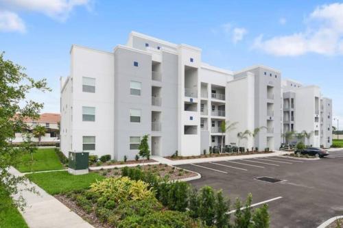 2 bedroom Oasis - image 11