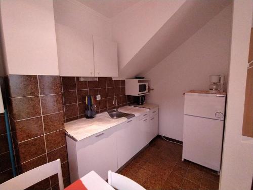 Apartments by the sea Supetarska Draga - Donja, Rab - 2022