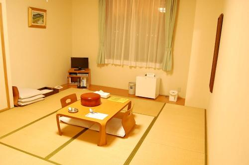 Japanese-Style Room - Non-Smoking