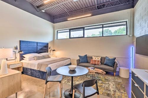Airy Studio - Walk to Trail Center! - image 6