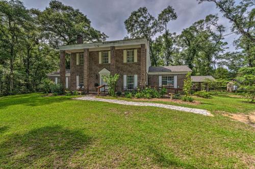 . Bonifay Estate with Spring-Fed Swimming Hole!