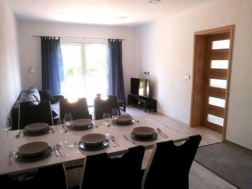 บริการและสิ่งอำนวยความสะดวก, Chata Pohádka (Chata Pohadka) in เชสกา สกาลิซ