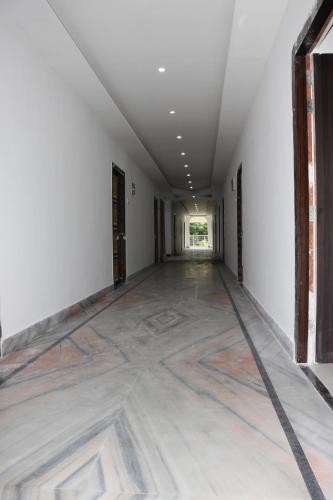 Lobby, Somani Inn in Jhargram