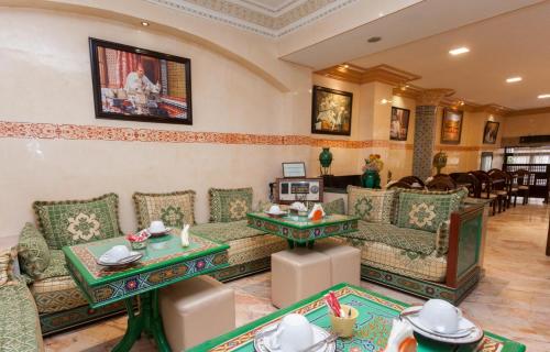 Zajednički dnevni boravak / prostorija s TV-om, Hotel Astrid in Casablanca