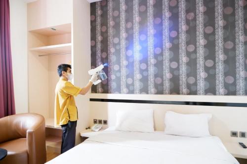 Blitz Hotel Batam Centre Room Type - Family Suite