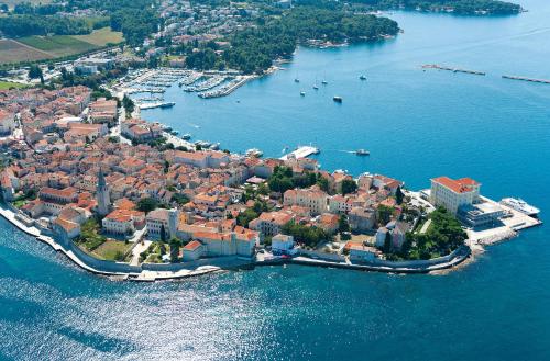 Hotel Zorna Plava Laguna - image 12