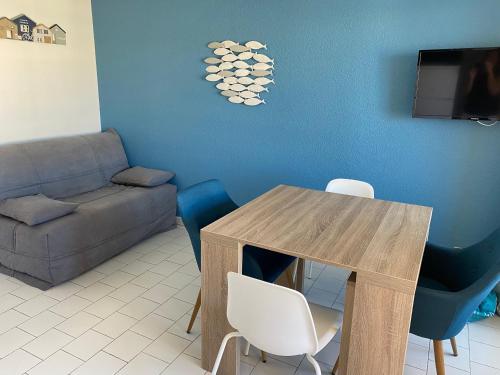 Sète - Confortable appartement T3 climatisé 6 personnes avec garage - 150 m de la plage - Location saisonnière - Sète