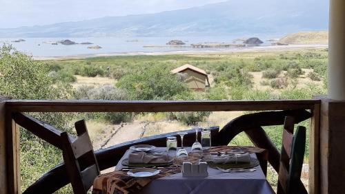 ห้องอาหาร, Africa Safari Lake Natron Camping in โงรองโกโร