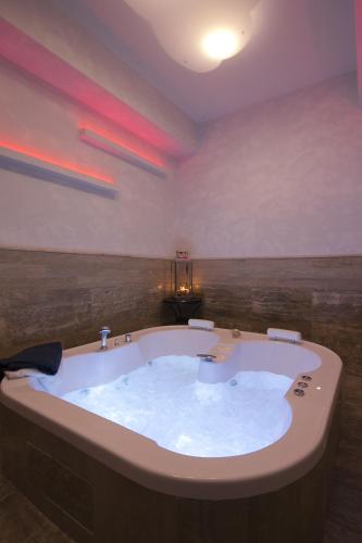 Piccolo di Piazza di Spagna Suites, Řím (fotografie 3)