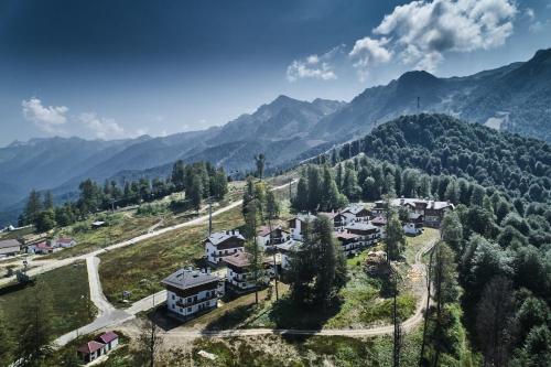 Rosa Chalet Роза Хутор - image 36