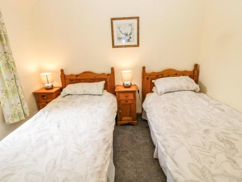 Gardener's Cottage Duns - image 2
