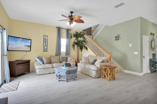 Heated Pool Pet friendly Home - image 7