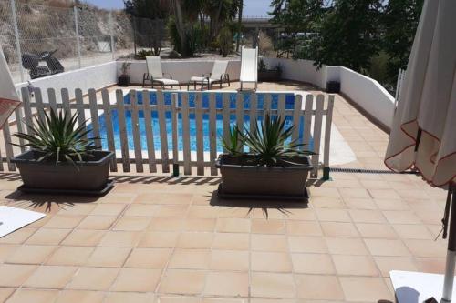 casa con piscina , zona infantil, bbq, patio, wifi gîte à louer La Rapella