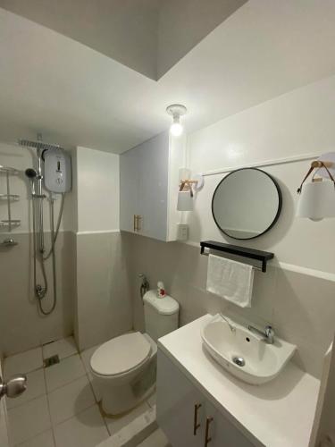 Mhonsel's Staycation Condotel