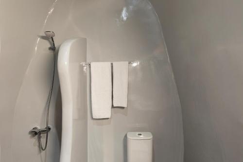 315717210 Pearl of Caldera Oia - Boutique Hotel by Pearl Hotel Collection