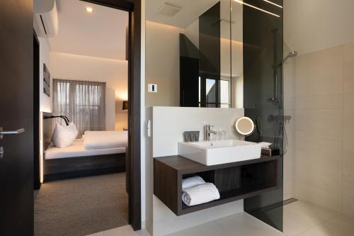 Baño, Hotel Spitzerberg by b-smart in Baden