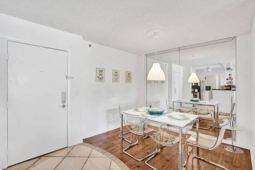 Renovated cozy The yacht club at aventura Parking included in Miami, USA