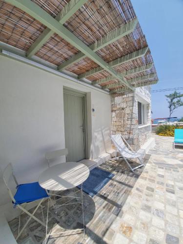  Sea and Sun Luxury Pools' Villas in Khorevtón