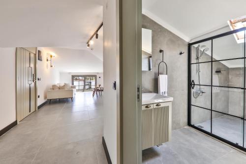 ห้องน้ำ, Luff Suites in คาช