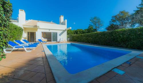 Villa 29 by Garvetur, Vale do Lobo