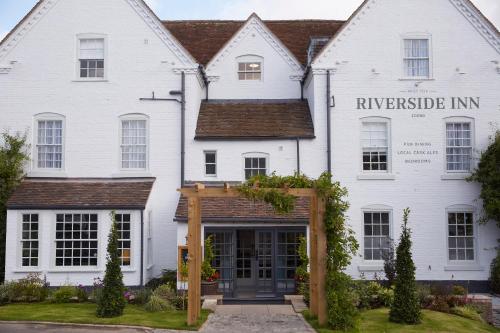 Riverside Inn by Chef & Brewer Collection