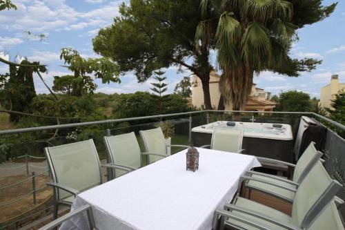 Villa Moore gîte à louer Montbrió del Camp