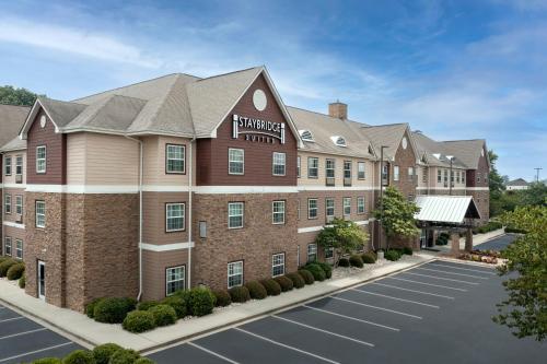 Staybridge Suites Greenville I-85 Woodruff Road, an IHG Hotel