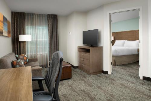 Staybridge Suites Greenville I-85 Woodruff Road, an IHG Hotel