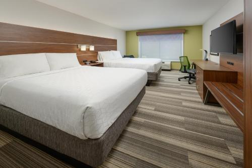 Holiday Inn Express - Tullahoma an IHG Hotel - image 6