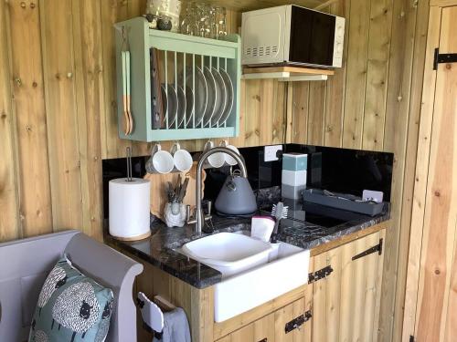 The Shepherd s Hut at Hafoty Boeth