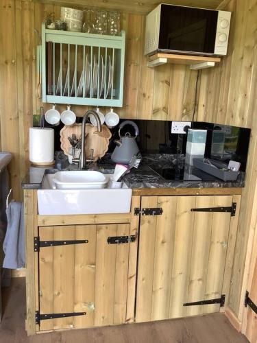 The Shepherd s Hut at Hafoty Boeth