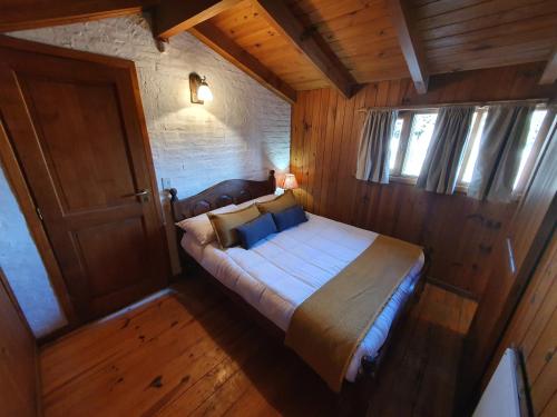 Four-Bedroom House image 10