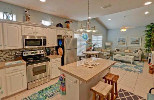 SEA DREAMS 3 condo - main image