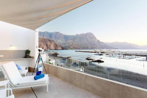  Ocean Views & Rooftop Jacuzzi in Agaete in 35489 Puerto de las Nieves