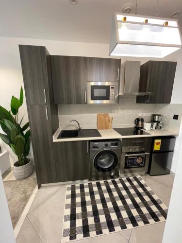 Embassy Gardens Luxury Apartments photo