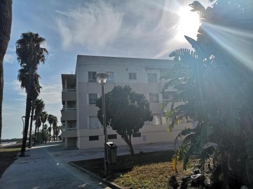 Piso grande con parking en el edificio, Rio san pedro, CADIZ
