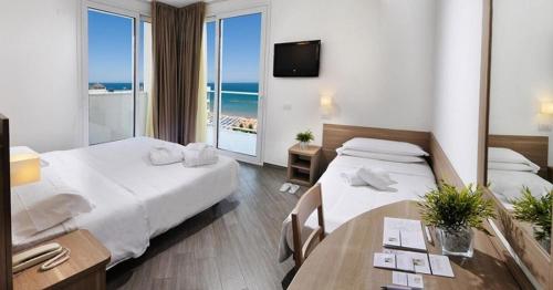 Superior Double or Twin Room with Terrace