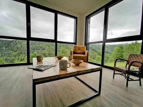 Maison d'architecte en pleine nature in Mende