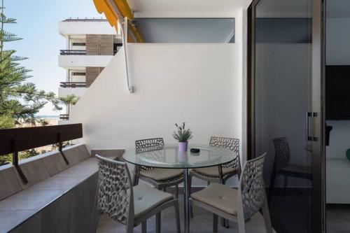 Modern Apartment with Sea Views and Fast Fiber Wifi