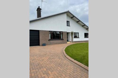 Beautiful Family House in Countryside gîte à louer Lackagh